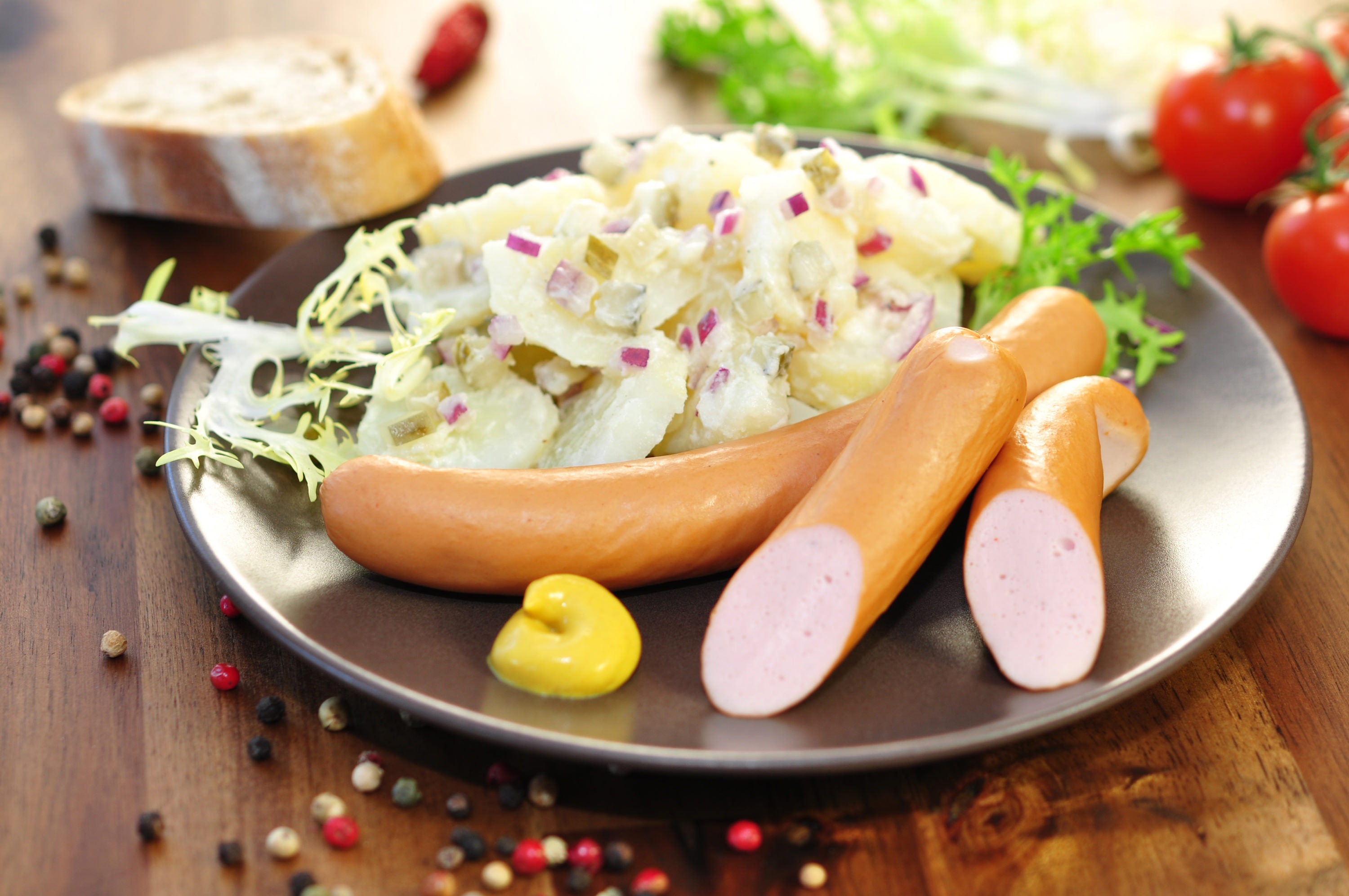 Kartoffelsalat mit Joghurtsauce &amp; Würstchen | VidaVida Rezept