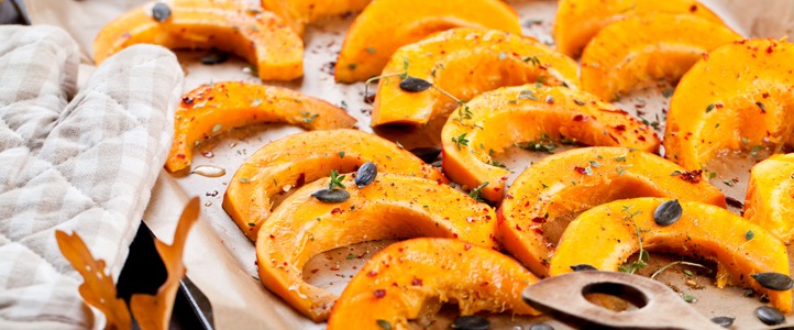 Rezepttipp der Saison: Gebackene Kürbisspalten | VidaVida