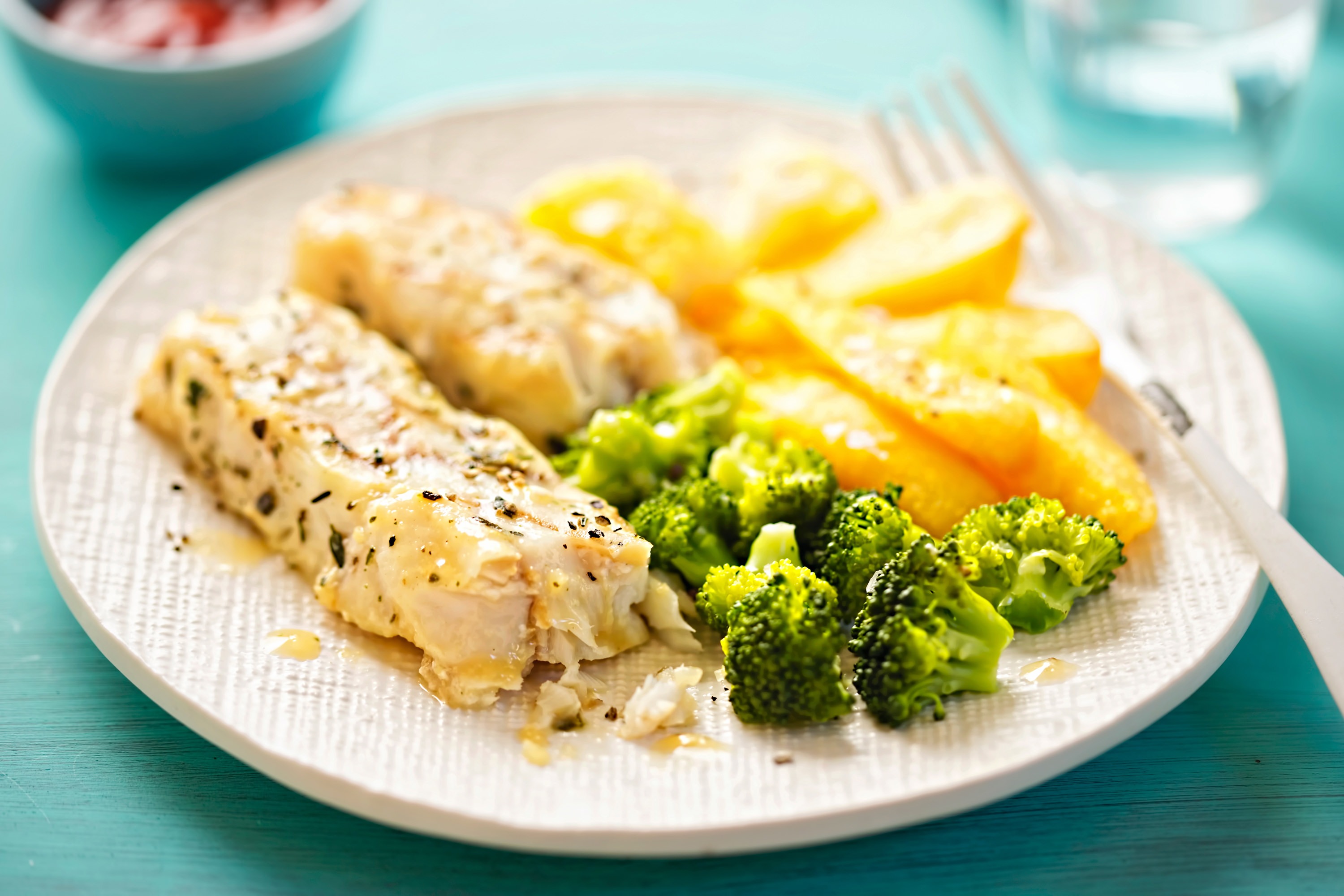Fischfilet mit Brokkoli und Limetten-Honig-Senf-Sauce | VidaVida Rezept